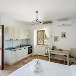 Casa Di Arturo بيت للعطل فينتوتيني