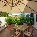Casa Di Arturo بيت للعطل *
