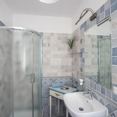 Holiday home Casa Di Arturo Ventotene